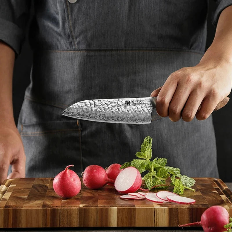 Couteau de Cuisine Japonais avec Lame Damas découpe de radis