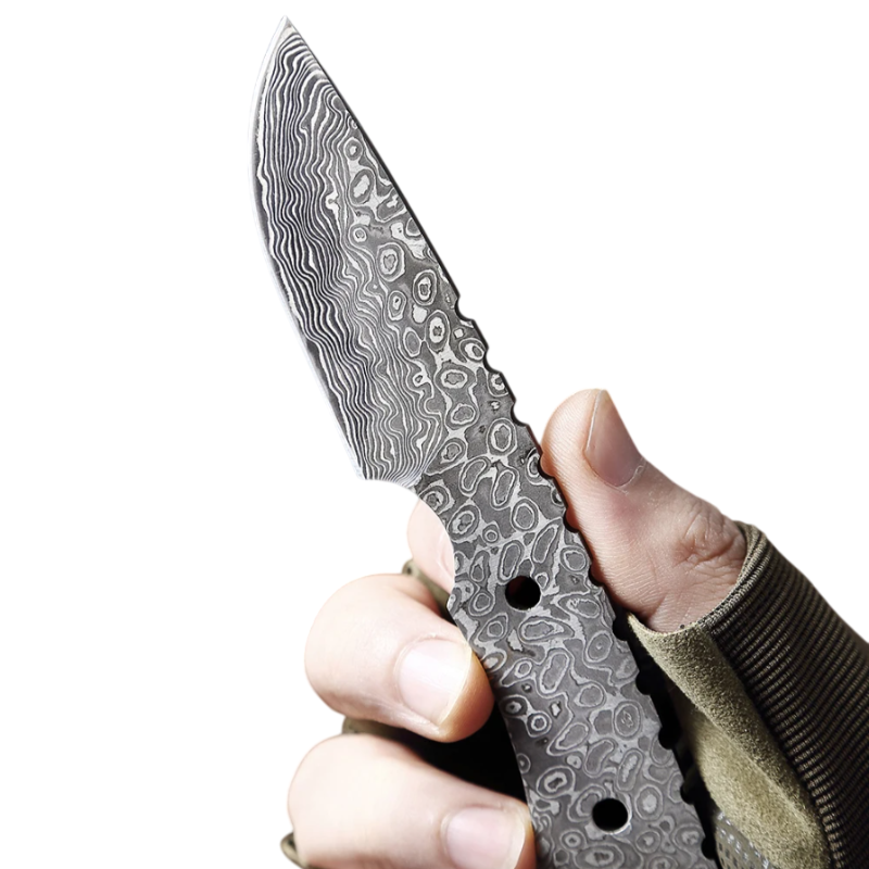 Couteau Droit Damas Lame en main