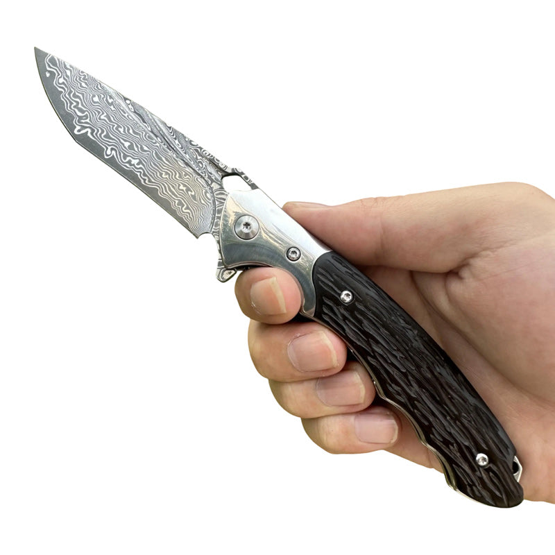 Couteau de Poche Japonais Damas en Main